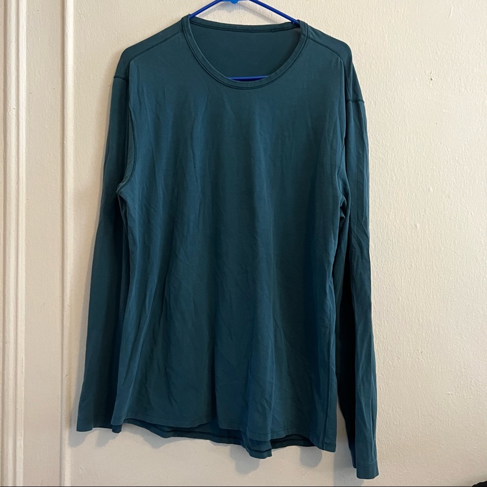 Lululemon Mens longsleeves shirt size Large/ X-Large